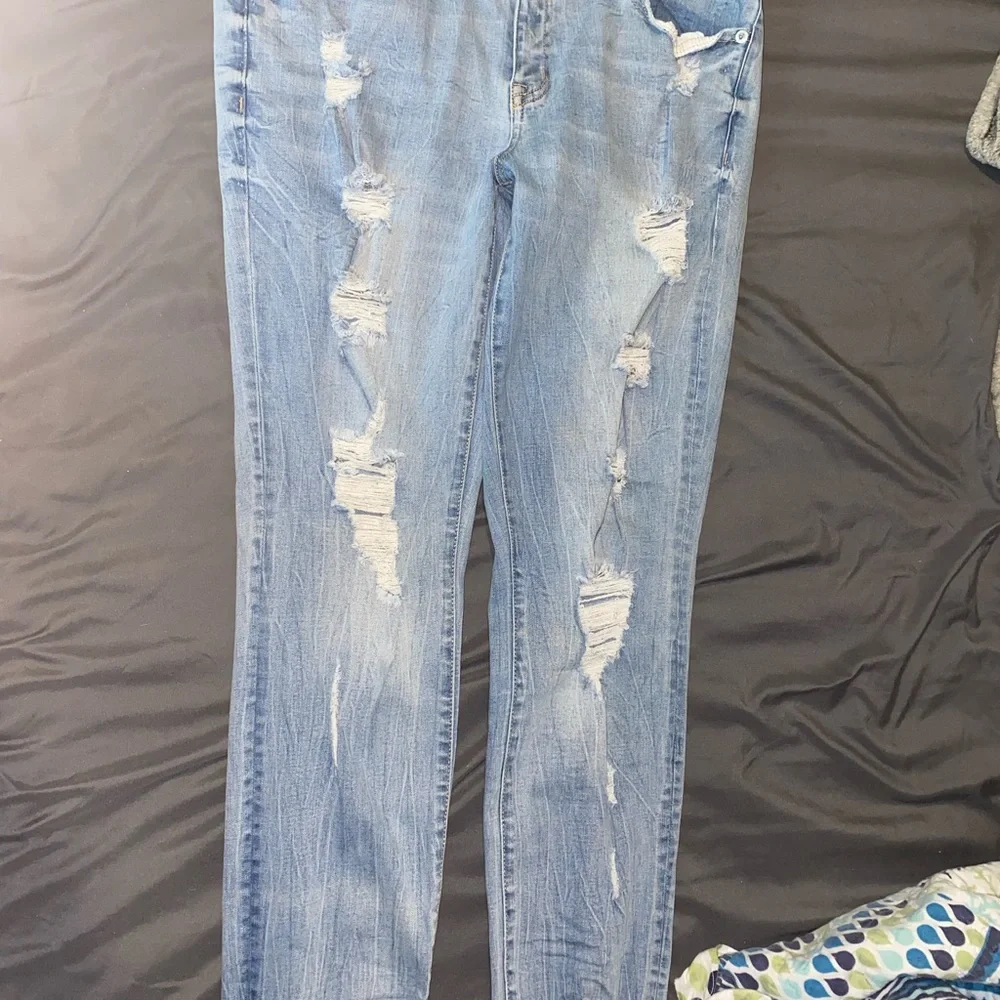 Aeropostale jeans. Worn once. - Picture 2 of 3